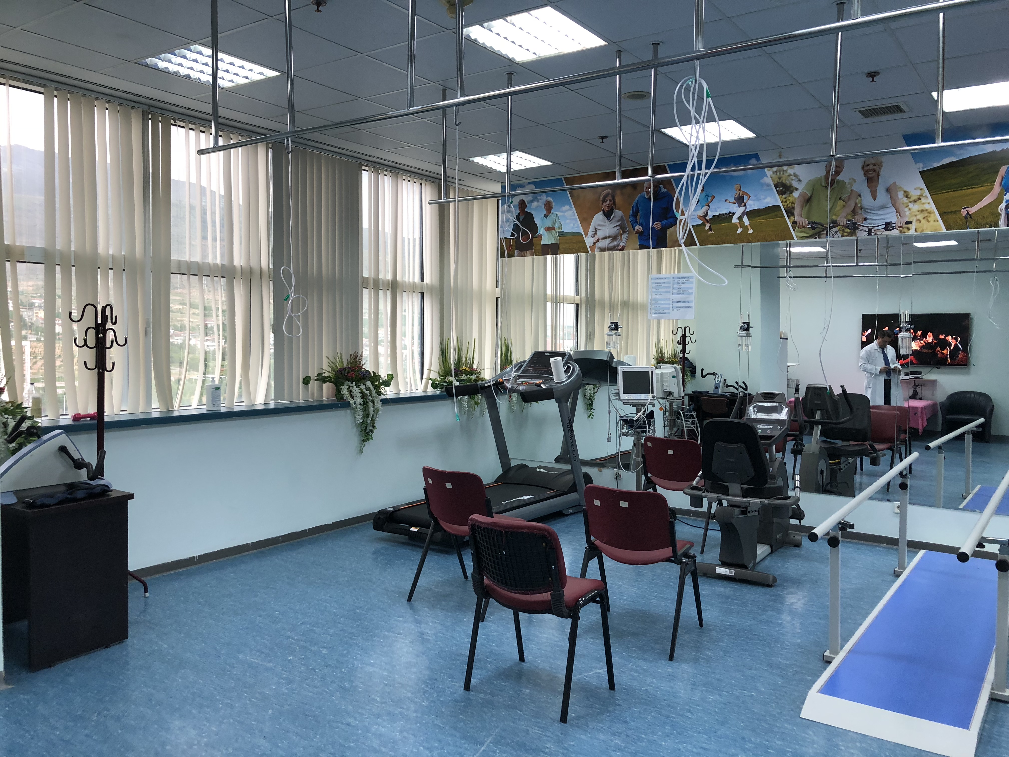 Pulmonary rehabilitation equipment